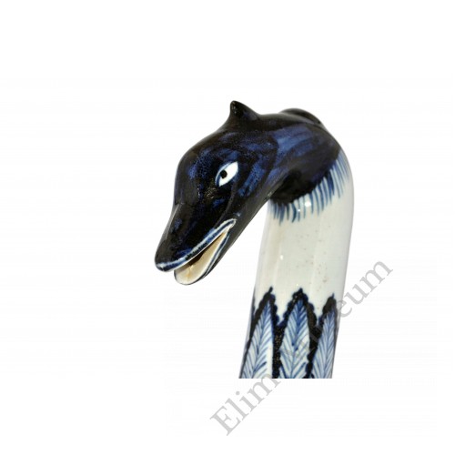 1426 A B&W goose-shape dragon pattern had stand